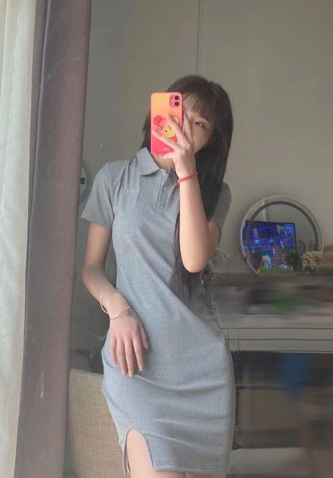 少数民族特色风情靓妹，美丽与温柔兼有，下面b特别紧